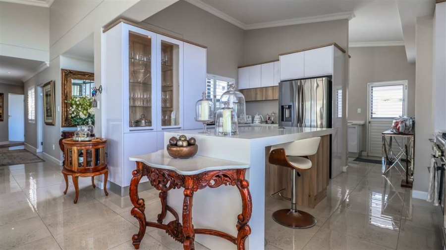 3 Bedroom Property for Sale in Stilbaai Oos Western Cape